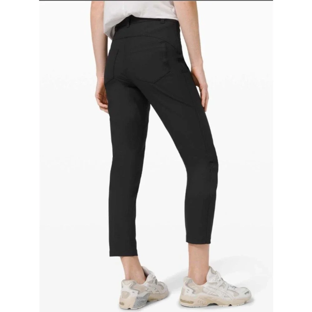 Lululemon City Sleek 5-Pocket Black 7/8 High Rise Pants 4